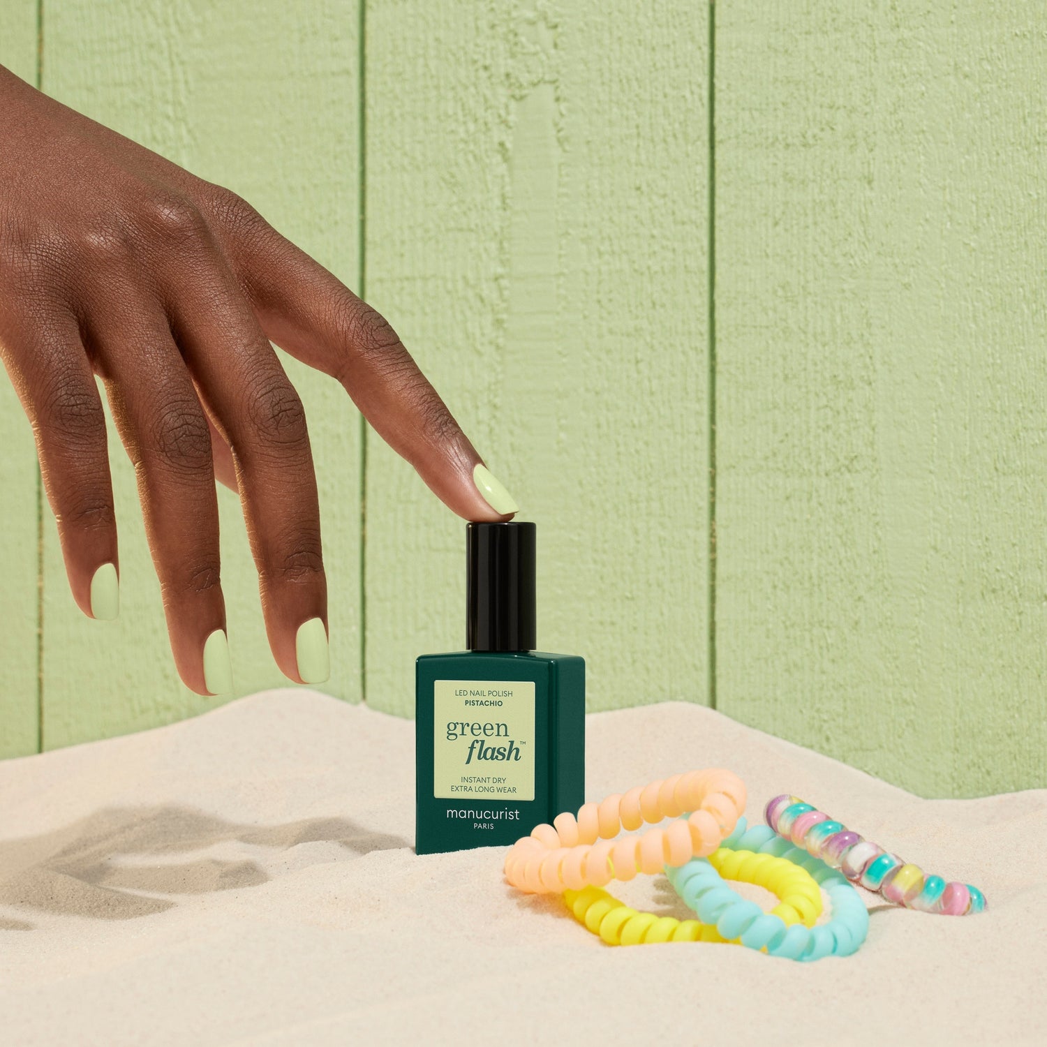 Vernis Pistachio lifestyle plage