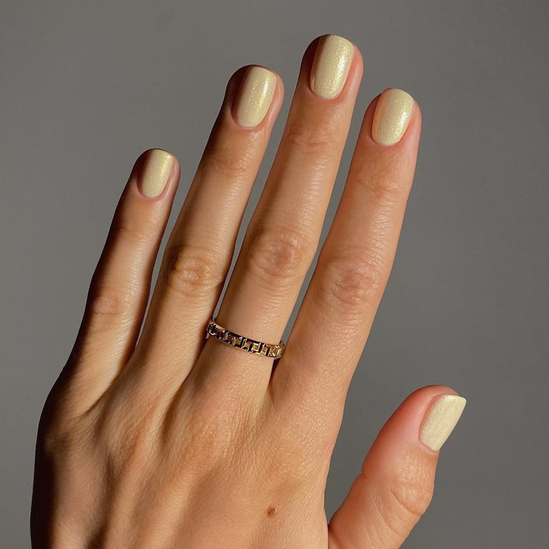 Green Flash™ manicure - Step by step
