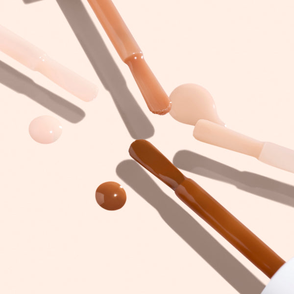 Base lissante : pour en finir avec les ongles striés