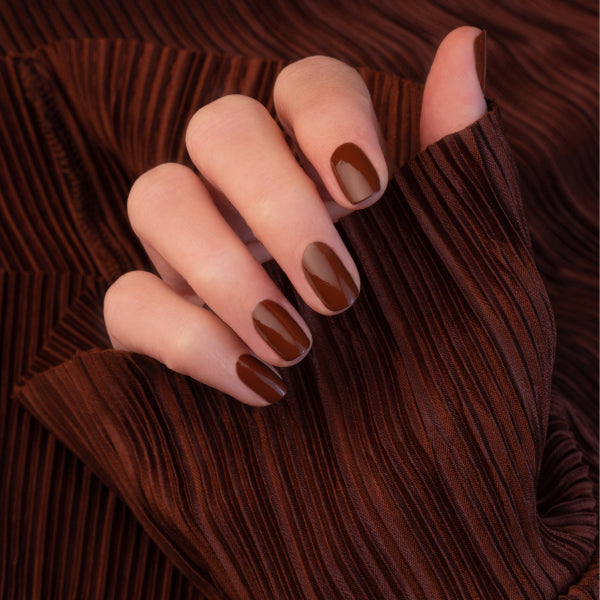 Idées ongles marrons : quelles teintes choisir ?