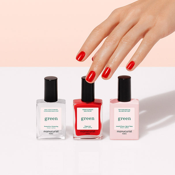 Comment poser du vernis à ongles ? Le guide pour bien débuter