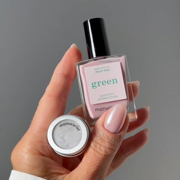 Tendance Glazed nails : pourquoi est-elle si populaire ?