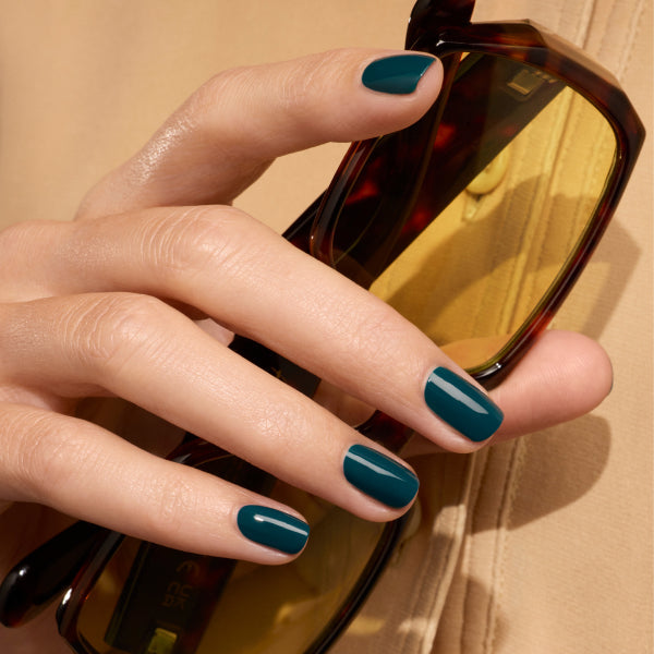 Ongles octobre 2026 : couleurs de vernis tendance de l'automne