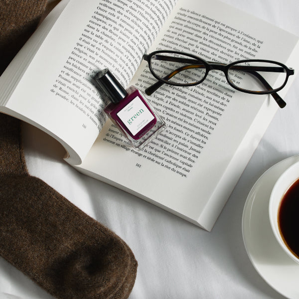 Couleurs de vernis pour pédicure d’automne : teintes tendance et idées pour vos orteils