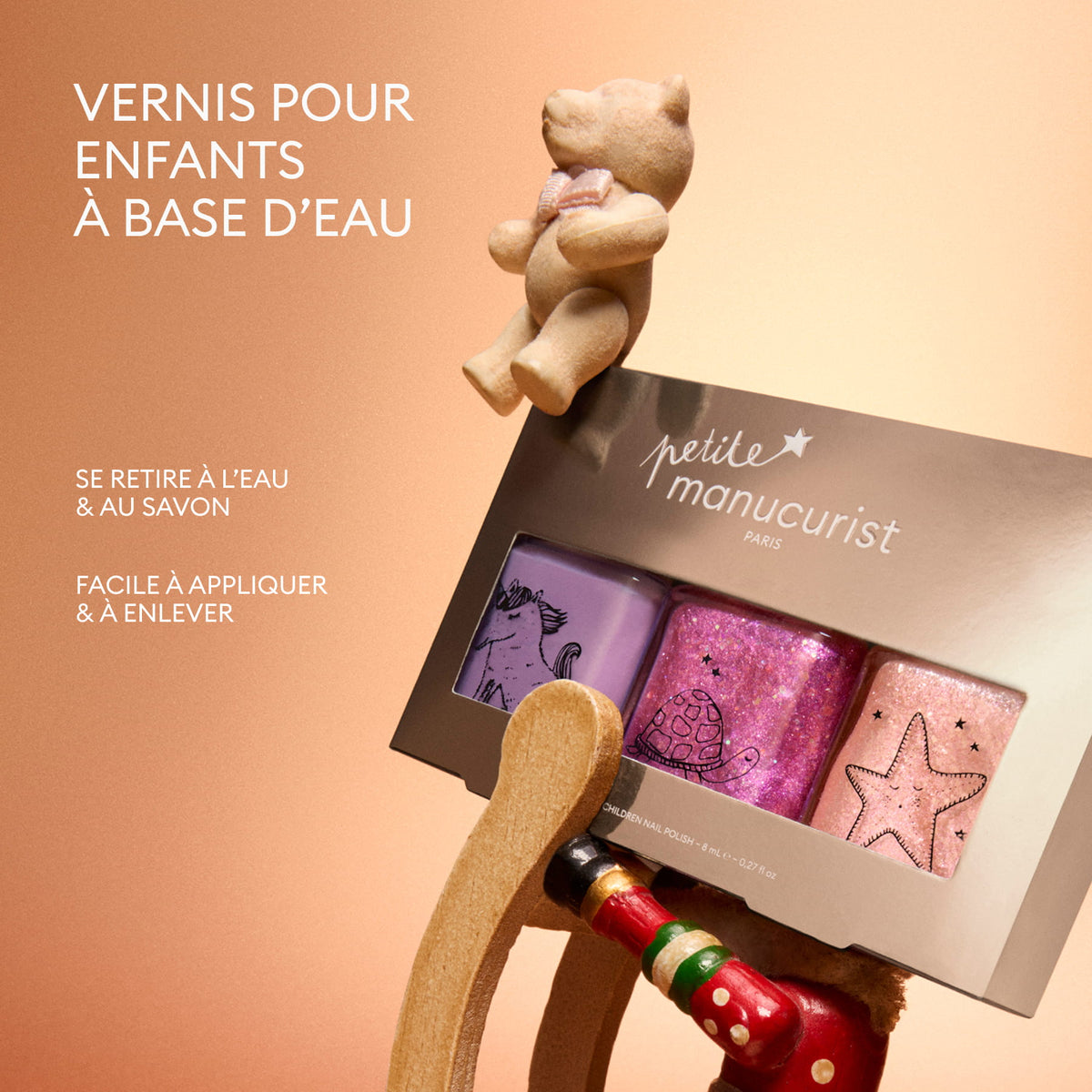 Trio Petite Manucurist