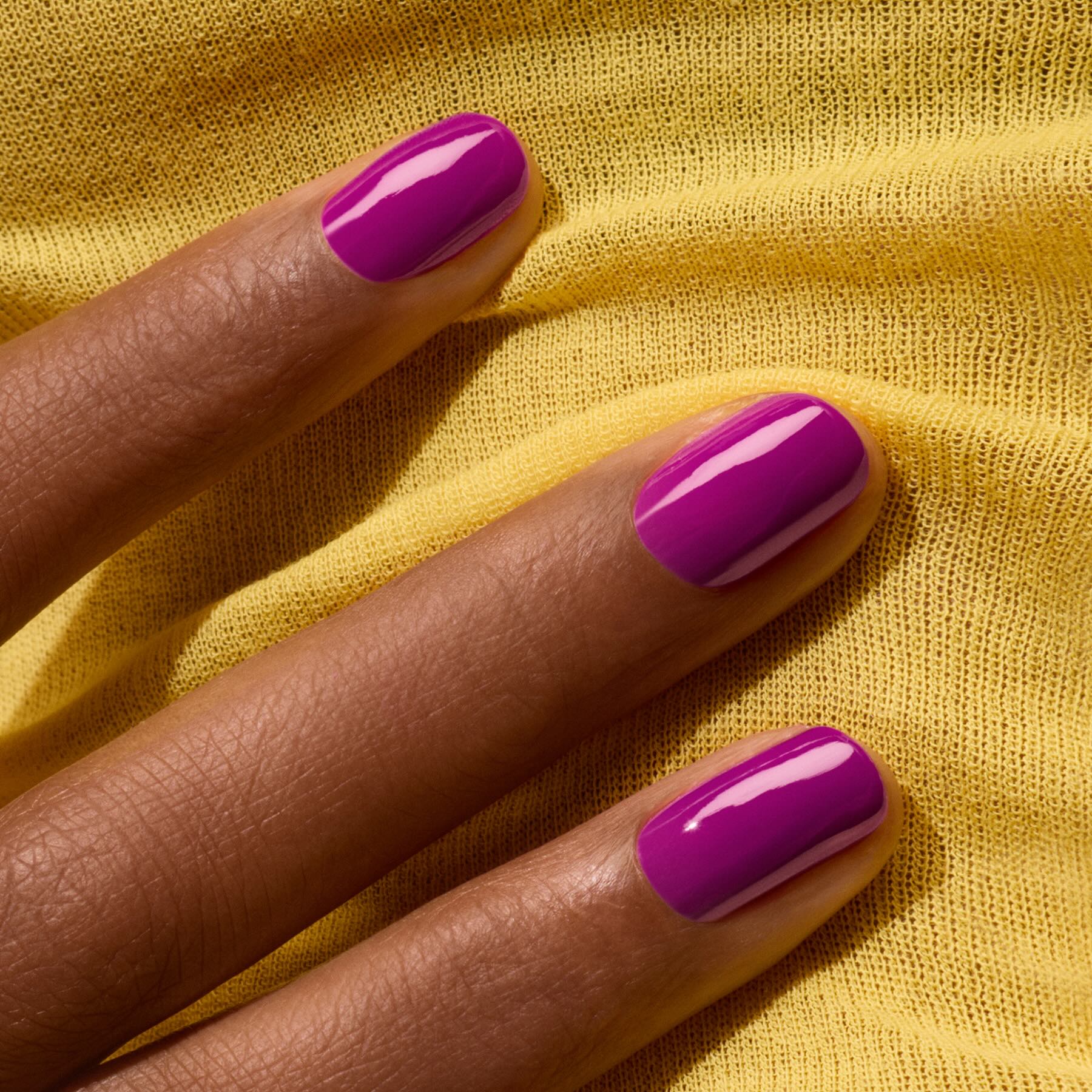 Vernis violet aux sous-tons magenta - Fizz - Vernis à ongles